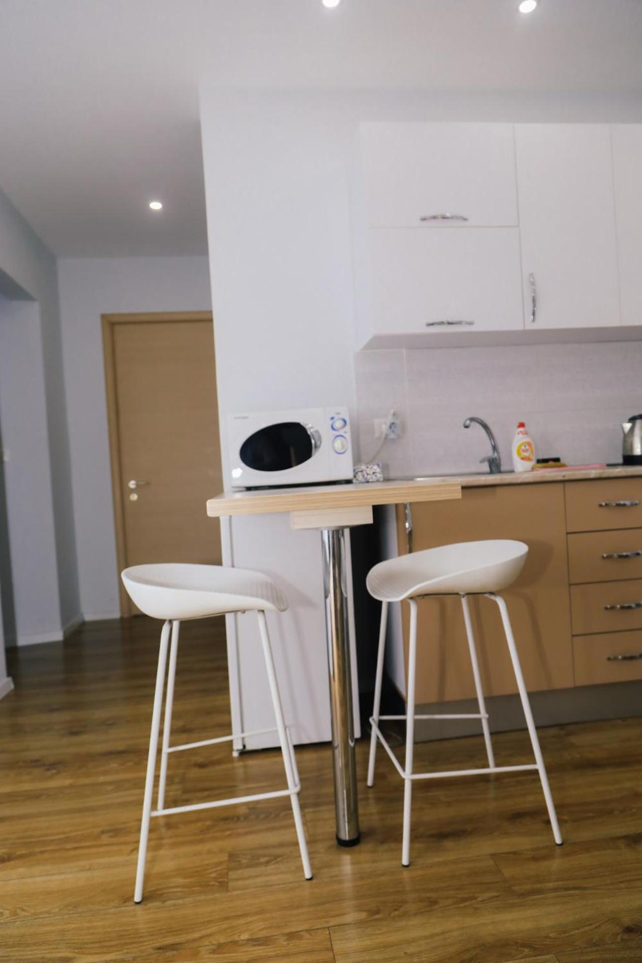 Luxury Center 3 *
